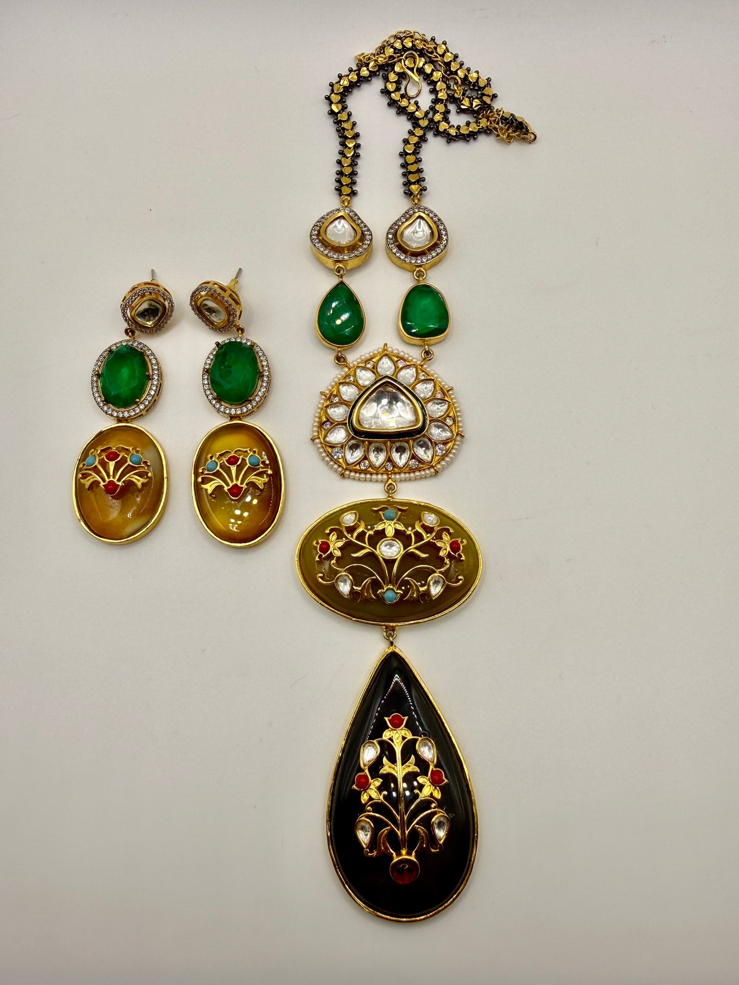 Green Stone Drop Antique Finish Pendant Necklace