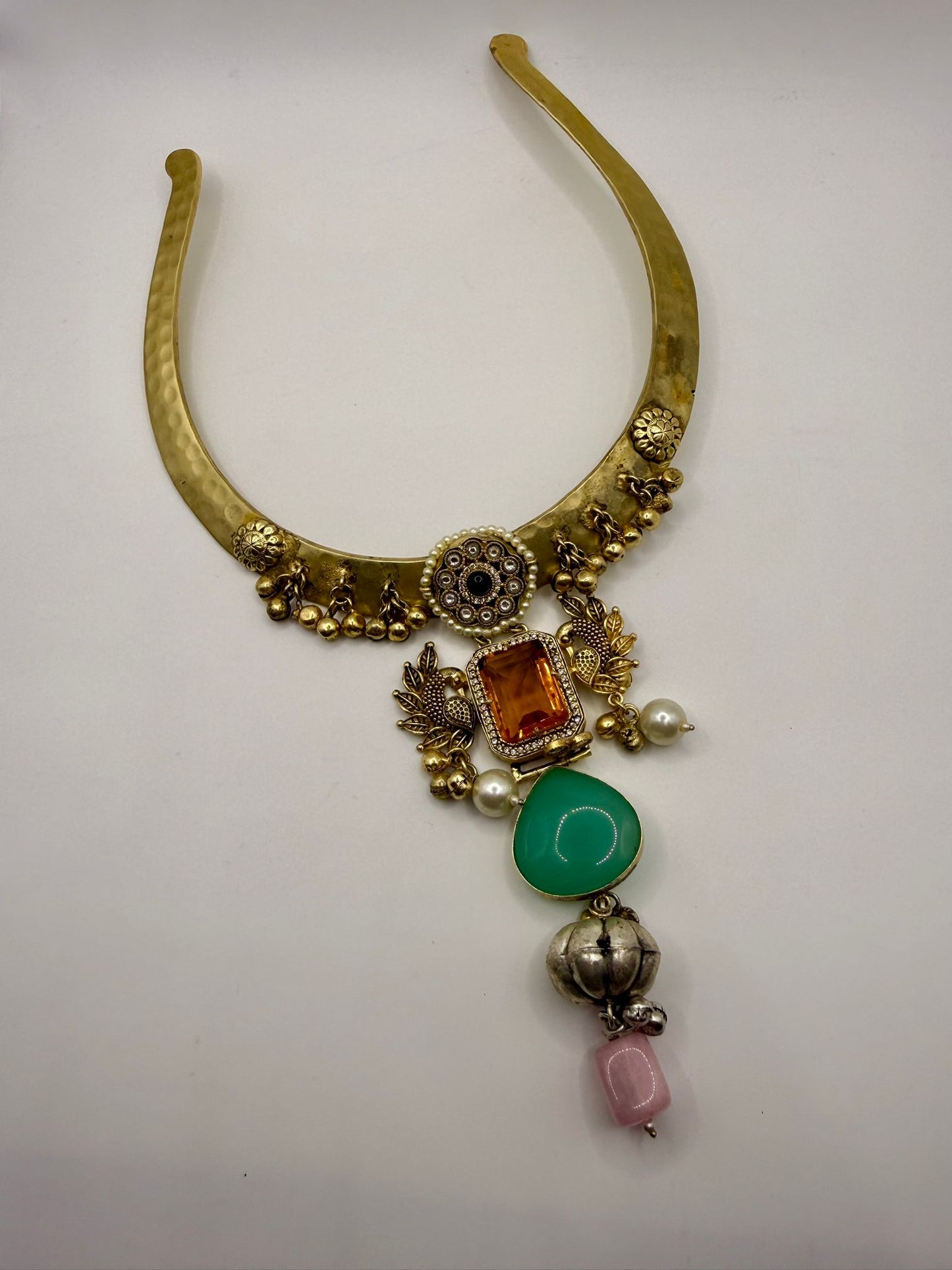 Hasli Necklace with Green & Peach Stone