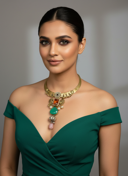 Hasli Necklace with Green & Peach Stone
