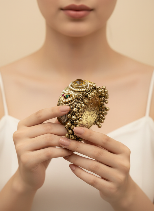 Antique Ghungroo Bangle with Traditional Detailing